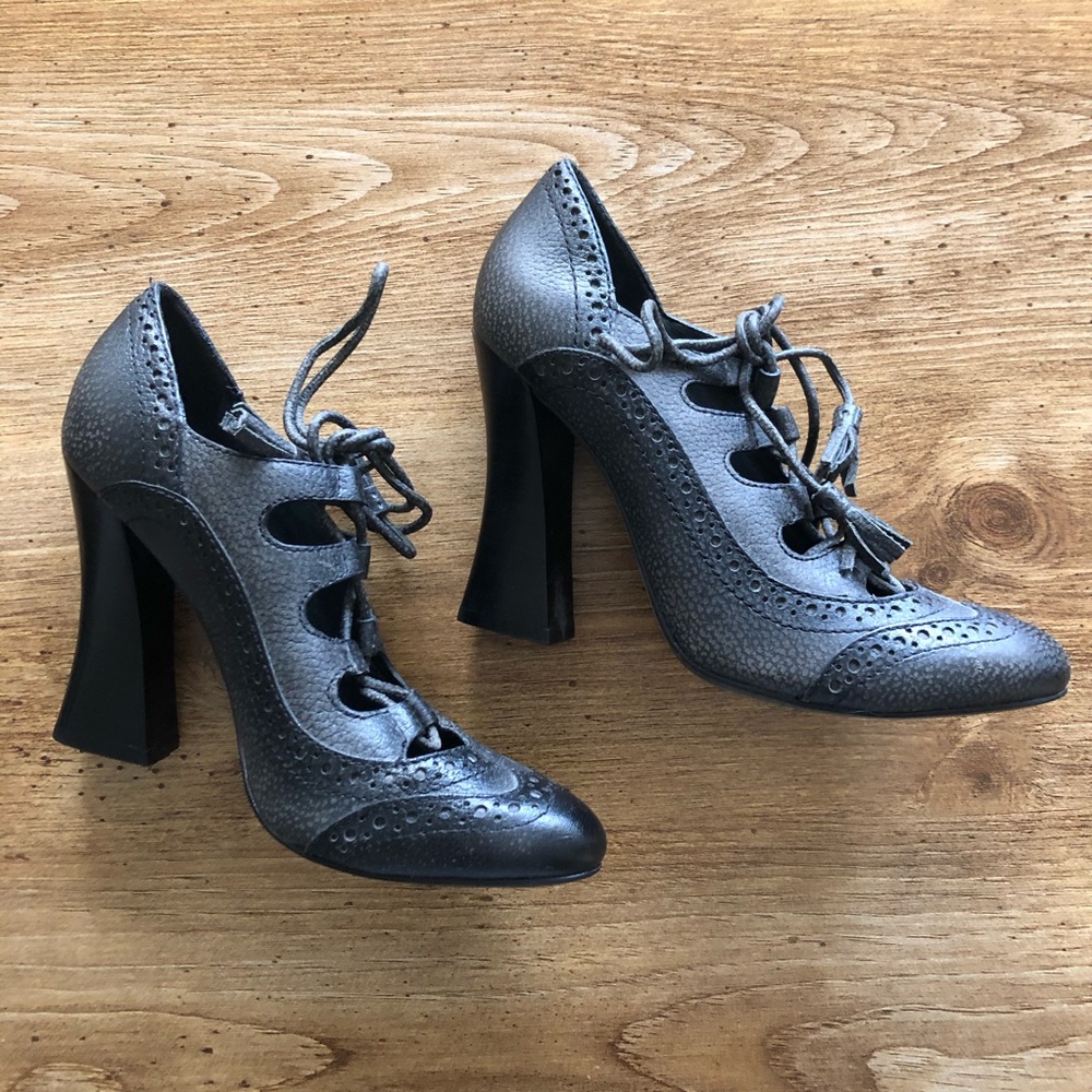 Tory Burch Astrid Oxford Laceup Pump